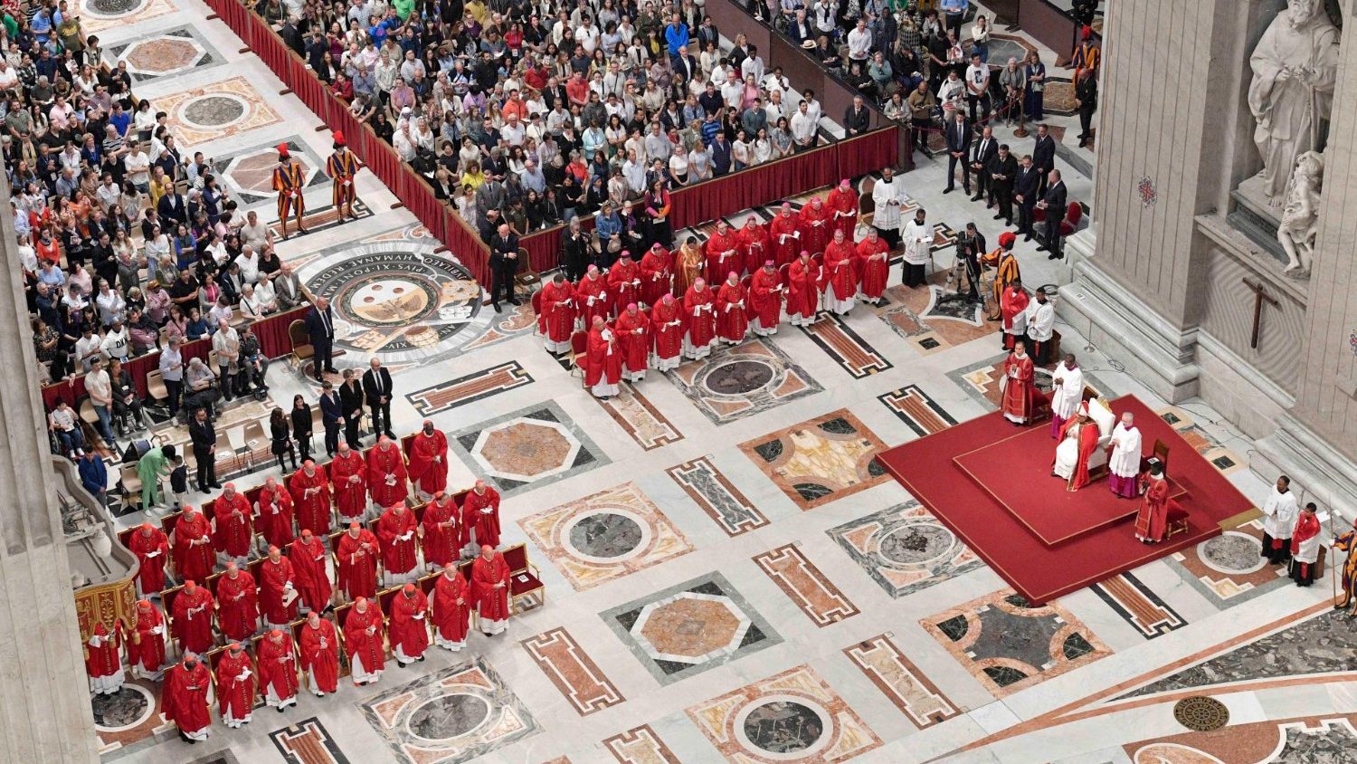 Liturgia de Pentecostés en la basílica de San Pedro