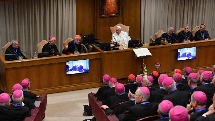 A pápa és az olasz püspökök megbeszélése