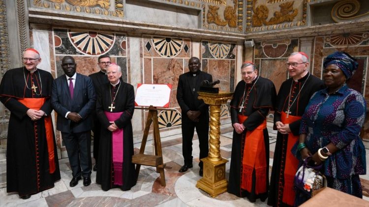 A cerimônia na Sala Régia do Palácio Apostólico Vaticano (Vatican Media)