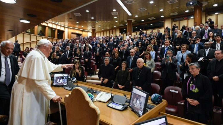 Pope Francis presides over closing session of first International Meeting on Sense in the Vatican
