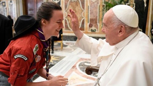 El Papa: Una sociedad se construye con la alianza entre jóvenes y ancianos