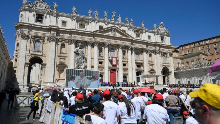 Святая Месса в Первый всемирный день детей (Площадь Святого Петра в Ватикане, 26 мая 2024 г.)