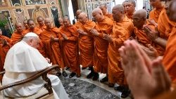 Murgjërit budistë përfaqësues të Wat Phra Cetuphon