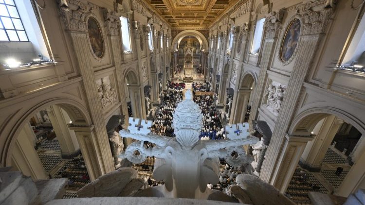 La Basilica di San Giovanni in Laterano durante la celebrazione 