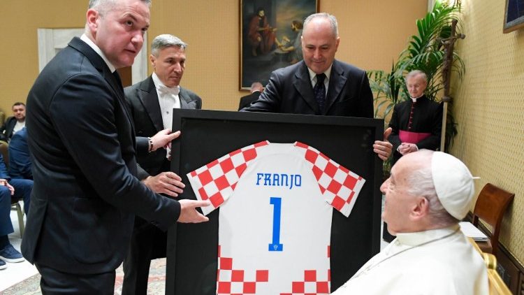Le Pape a reçu les dirigeants et les membres de l'équipe nationale de football de Croatie.