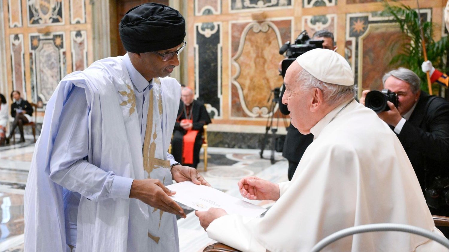 Papst Franziskus: Frieden bedeutet, andere anzuerkennen und willkommen zu heißen