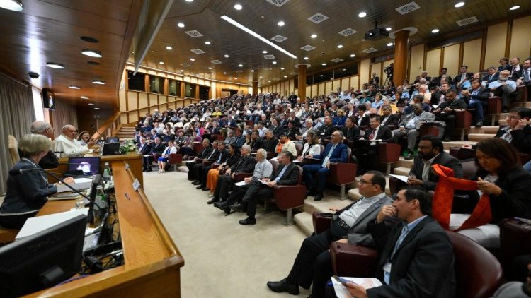 Encuentro anual con los moderadores de las asociaciones de fieles, de los movimientos eclesiales y de las nuevas comunidades