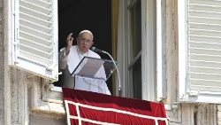 7월 21일 연중 제16주일 삼종기도를 바치는 프란치스코 교황