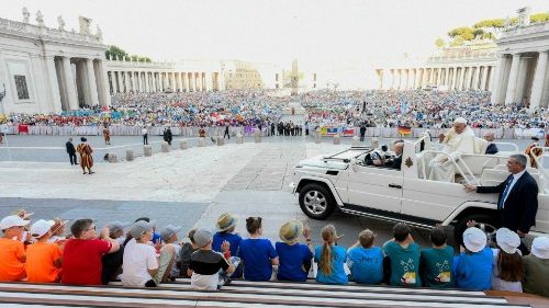 Il Papa ai ministranti: con Gesù siate vicini a chi soffre e agli ultimi