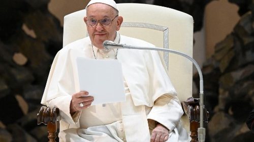 Pope at Audience: With God, nothing is impossible