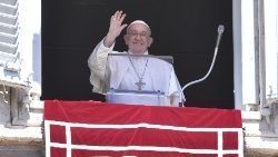 Papa Francesco all'Angelus (Vatican Media)