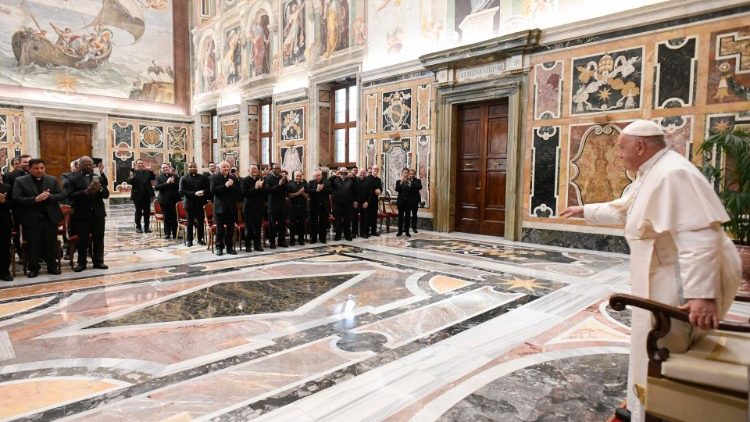 Pope welcomes Oblates of St. Joseph