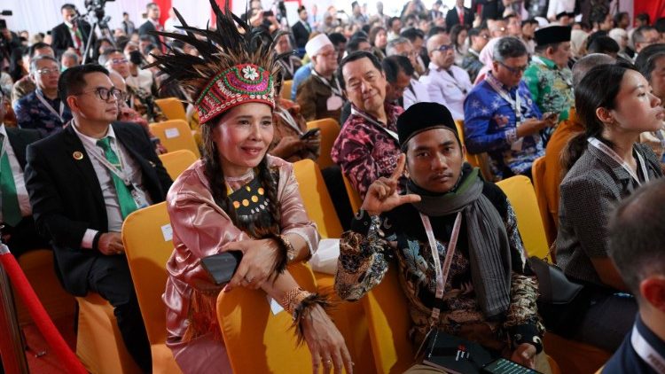 Participants à la rencontre interreligieuse de Jakarta