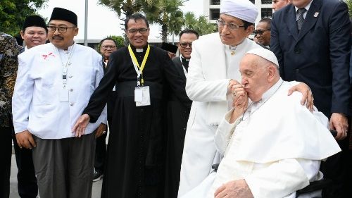 Wortlaut: Papst bei interreligiöser Begegnung in Indonesien