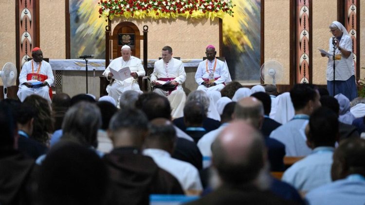 El Encuentro con el Papa en el Santuario de María Auxiliadora