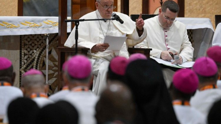 Discurso del Papa a los Obispos y consagrados de Papúa Nueva Guinea