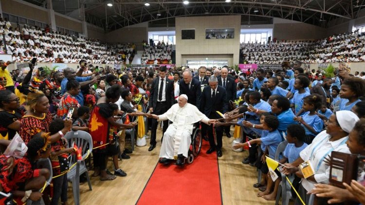 Fuara ya kukutana na Watoto huko Papua New Guinea