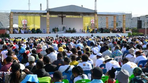 El Papa en la Misa: “¡Ánimo pueblo papú! Ábrete a la alegría del Evangelio”