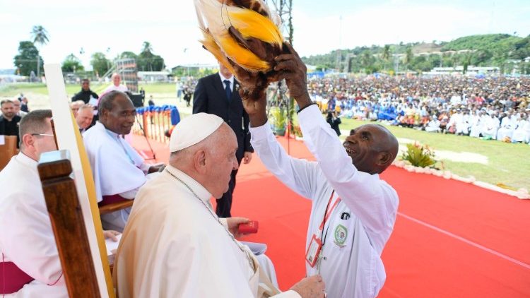 2024.09.08 Viaggio Apostolico in Papua Nuova Guinea - Incontro con i fedeli della Diocesi di Vanimo 