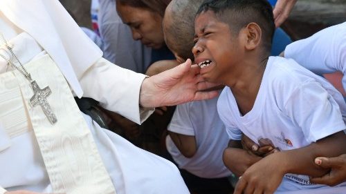 „Sakrament der Armen“: Eine Stegreif-Rede des Papstes