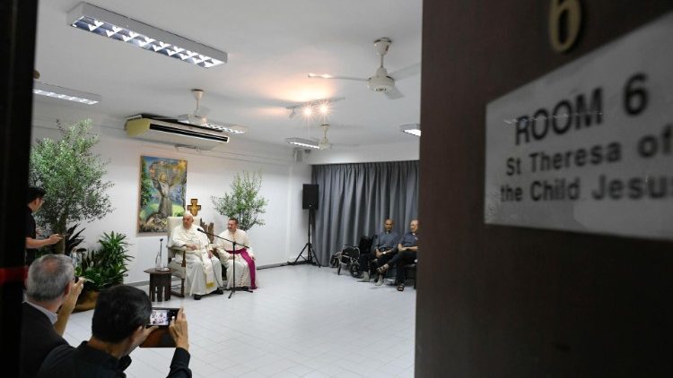 Un momento del encuentro del Santo Padre con los jesuitas de Singapur, miércoles 11 de septiembre de 2024. (Vatican Media)