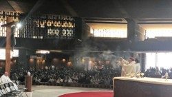 Santuário de Nossa Senhora de Guadalupe, no México, durante celebração religiosa