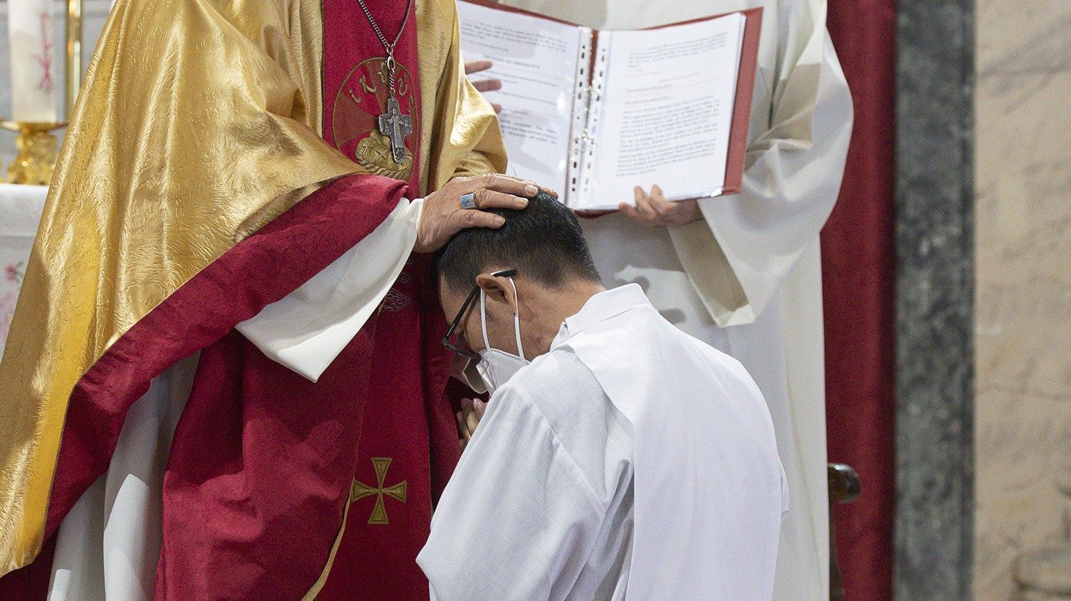 “Cardinal Yoo Heung-sik: A Humble ‘Poor Lazarus’ Shares His Faith Journey”