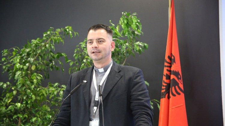 Don Mark Pashkja, portavoce della Conferenza Episcopale d'Albania