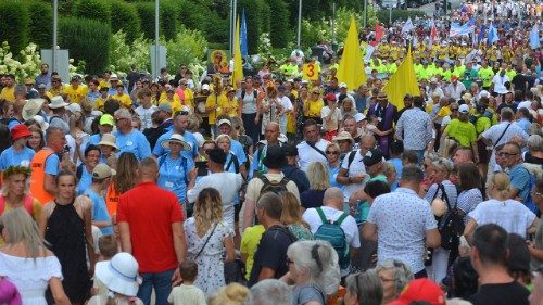 Polen: 80.000 Pilger gehen zu Fuß nach Jasna Góra 