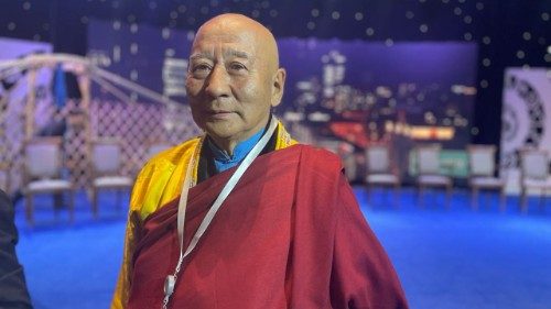 Uno dei leader buddisti in Mongolia: allineati all'appello del Papa contro la corruzione