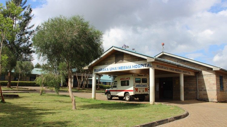 L'ingresso principale del Ruaraka Uhai Neema  Hospital di Nairobi