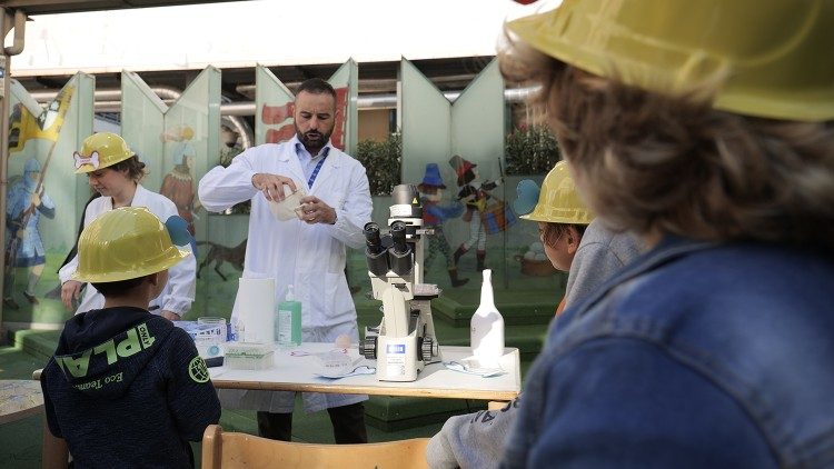 Settimana della Scienza al Bambino Gesù