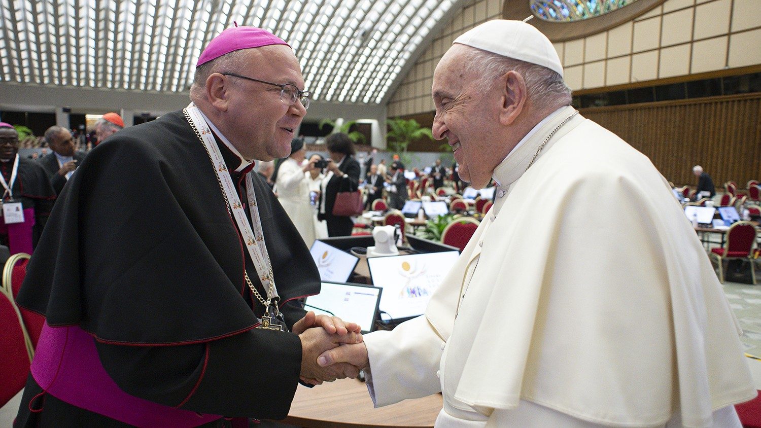 Біскуп Яшэўскі: Сінод запусціў працэс сінадальнасці - Vatican News