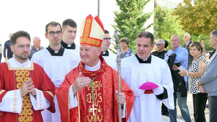 Splitsko-makarski nadbiskup mons. Zdenko Križić (Foto: Ljubo Jermelić)