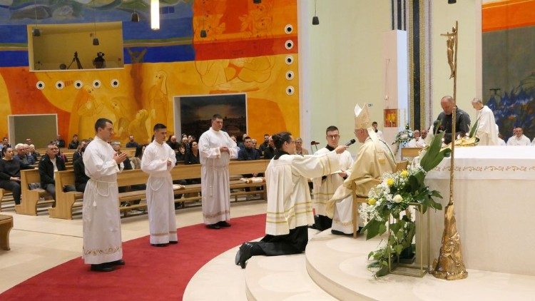 Đakonsko ređenje u crkvi Svete Obitelji u Solinu (Foto: TUSMN)