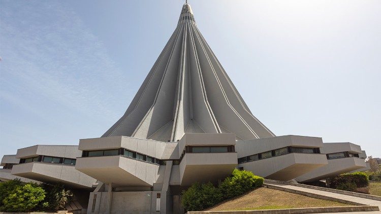 Il Santuario della Madonna delle lacrime a Siracusa