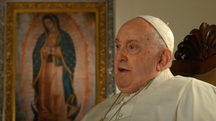 Papež František při rozhovoru pro N+