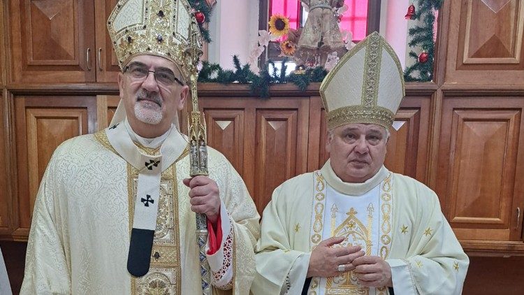 Kardinali Krajewski na Patriaki Pizzaballa wakati wa Noeli 25 Desemba
