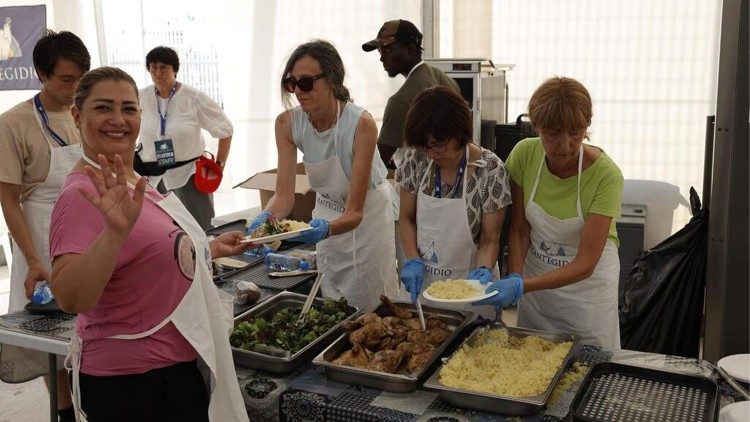 La cocina también es una oportunidad de convivencia y amistad entre los refugiados