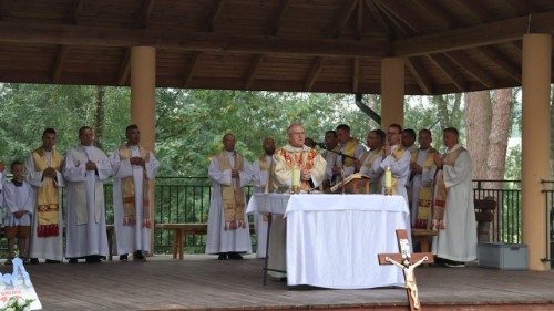 Bp Kazimierz Gurda do pielgrzymów: bądźcie prorokami prawdy o Bogu Ojcu