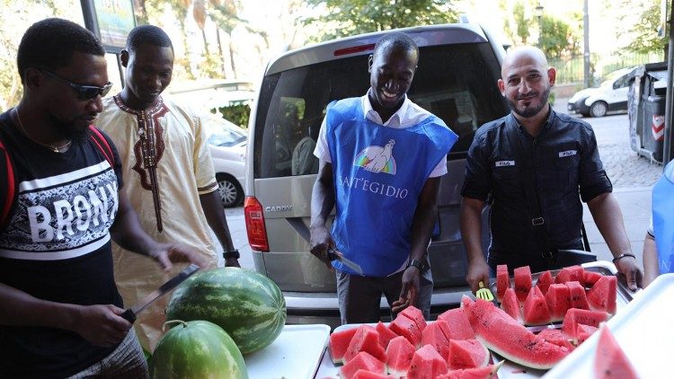 La "cocomerata" della Comunità di Sant'Egidio nel 2023 per rifugiati e senza dimora 