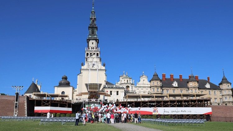 Peregrinos em Jasna Góra