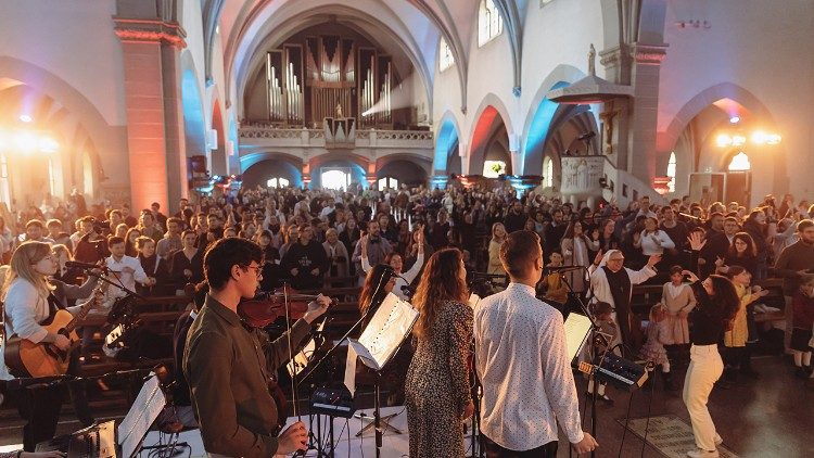 Adoray ist in 14 schweizerischen Orten aktiv. Vom 10.-13. Oktober findet im zentralschweizerischen Zug das alljährliche Adoray-Festival statt