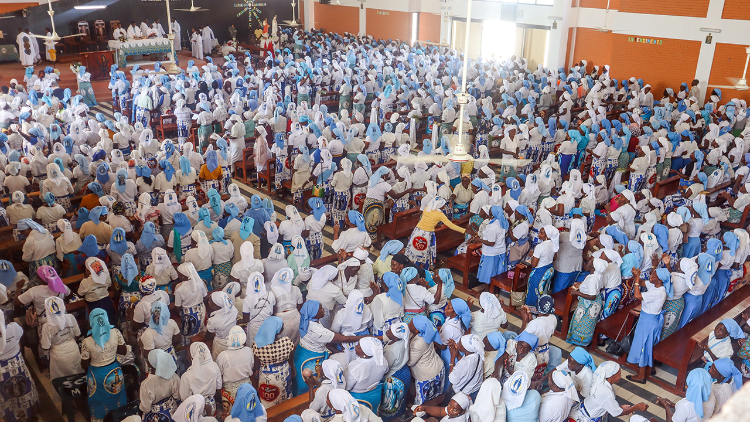 Milhares de Legionárias na Missa da Festa de Acies, na arquidiocese da Beira (Moçambique)