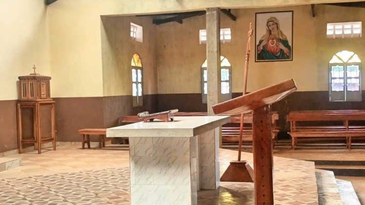 La chapelle Saint-Jacques de la localité de Mangese, dans le diocèse d’Isiro-Niangara (RD Congo), inaugurée le 14 août 2024 par l’administrateur apostolique, Mgr Dieudonné Madrapile, évêque d’Isangi.