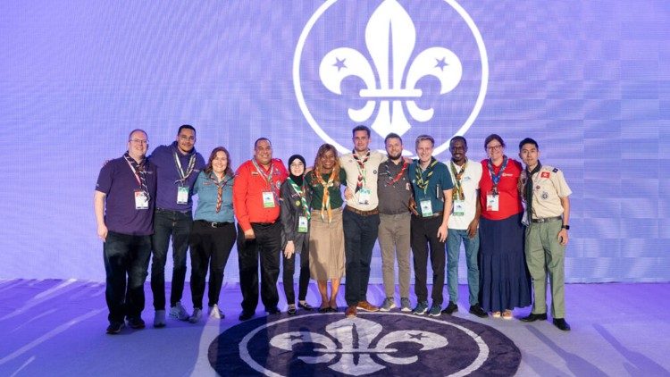 Les membres élus du comité mondial du scoutisme, au cours de la 43e conférence mondiale de cette organisation, qui se tient du 17 au 23 août 2024, au Caire en Egypte.