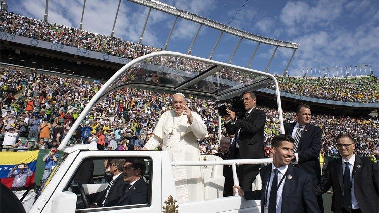 „Den Heiligen Vater begleiten zu dürfen ist ein Segen und stetiger Quell der Inspiration" (Osservatore Romano)