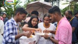 Indian students share a meal at the Kerala Campus Conference