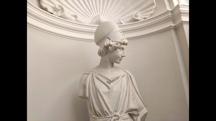 La statua di Athena a Palazzo Stroganoff - Biblioteca Hertziana - Foto di A. Poce