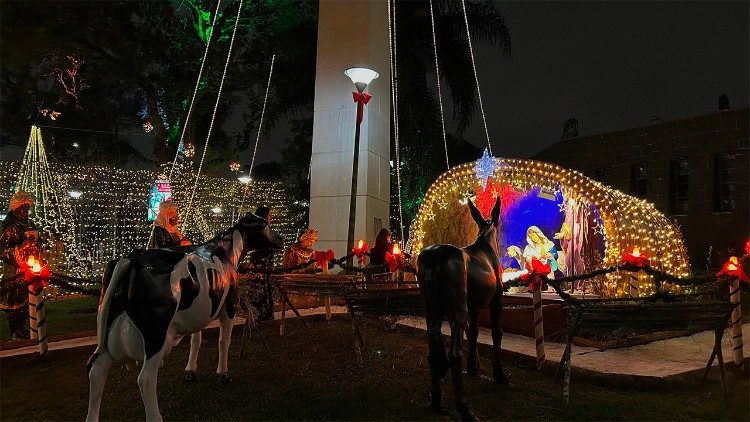 
                    Curitiba: Presépio gigante no Santuário do Perpétuo Socorro
                